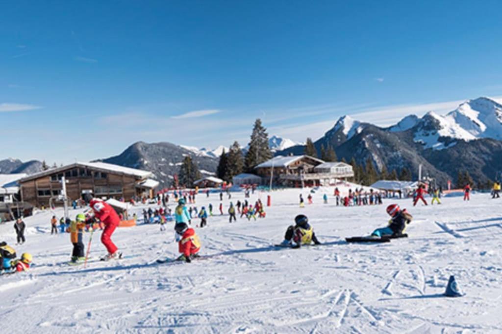 Dans Residence Neuve Le Snow Roc Sur Les Pistes, Grand Studio Cosy 5 Pers Avec Terrasse Panoramique, Sauna, Wifi Saint-Jean-dʼAulps المظهر الخارجي الصورة